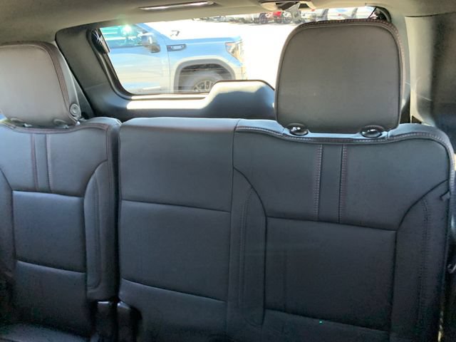 Used 2023 Chevrolet Tahoe RST AWD/4WD image 21