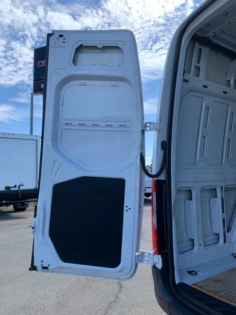 Used 2023 Mercedes-Benz Sprinter 2500 image 15