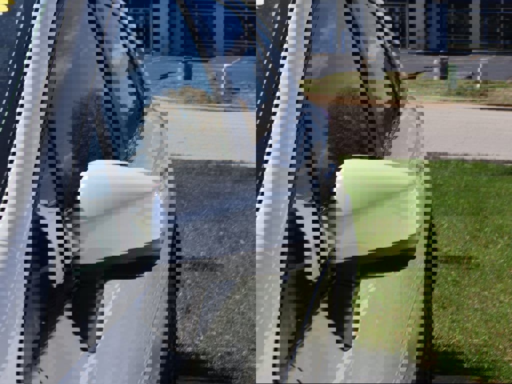 Used 2021 Subaru Crosstrek 2.0i Premium image 12