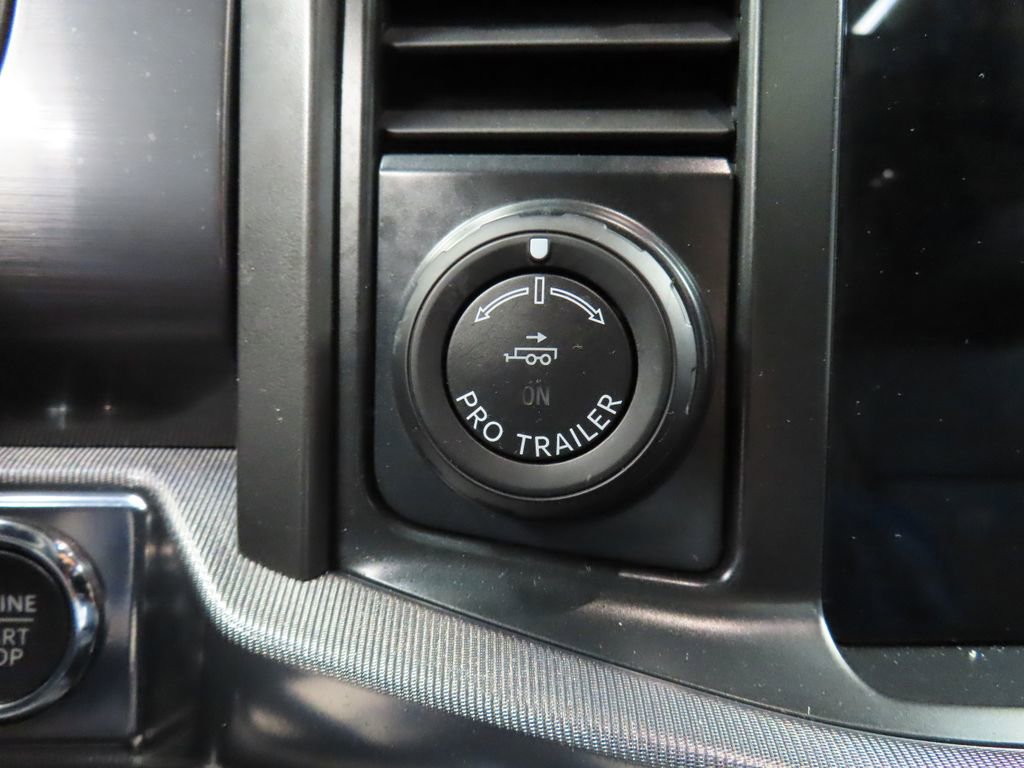 Used 2025 Ford F150 Lariat AWD/4WD image 51