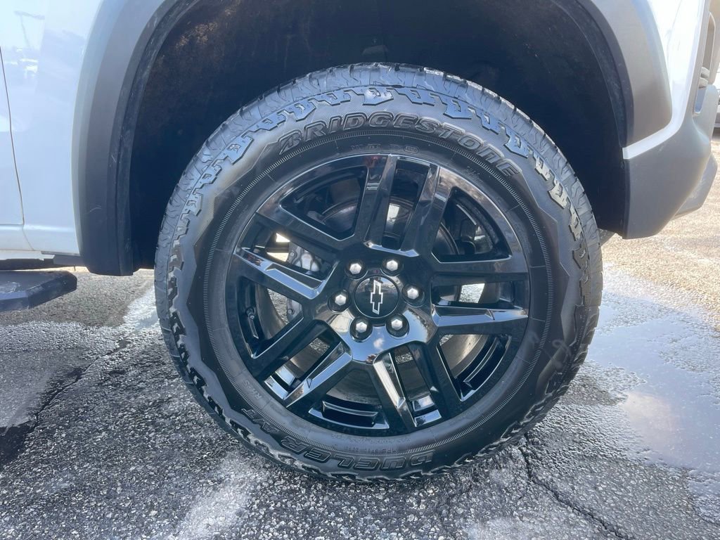 Used 2025 Chevrolet Colorado Trail Boss w/ Midnight Edition image 31