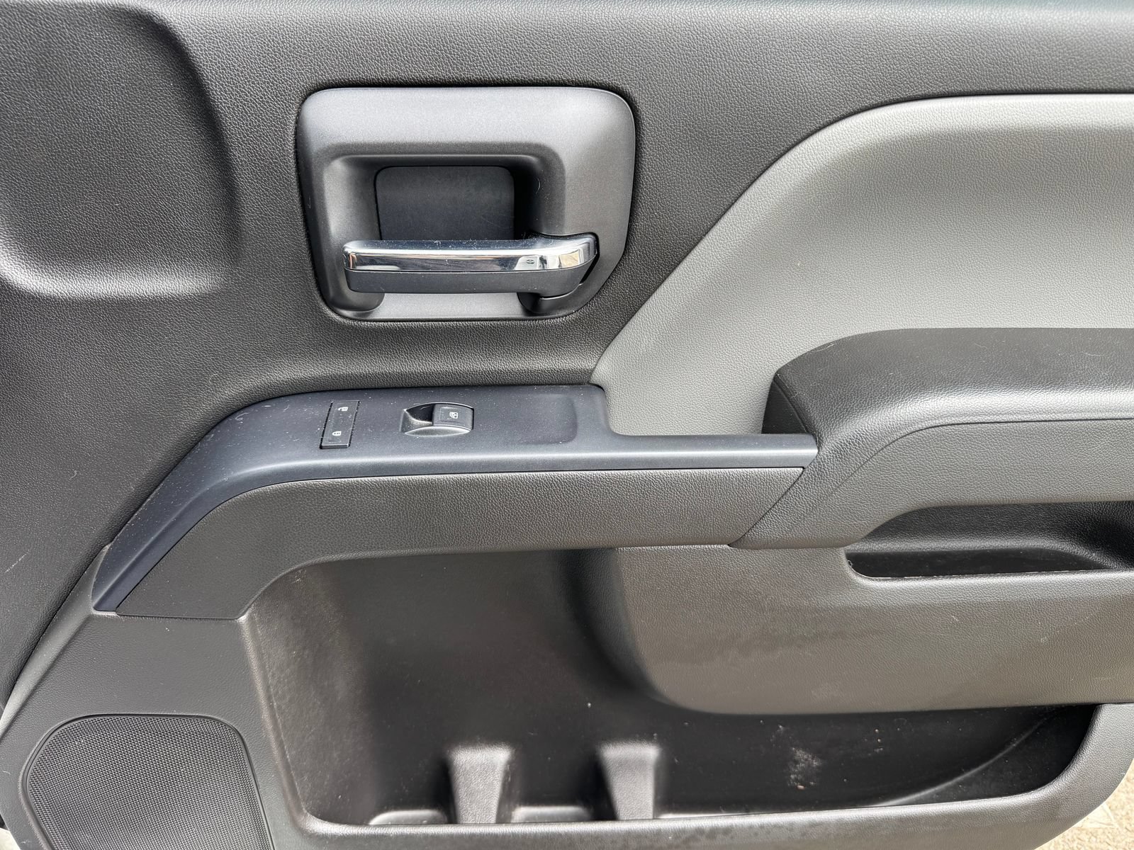 Used 2019 Chevrolet Silverado 1500 LD RWD image 19
