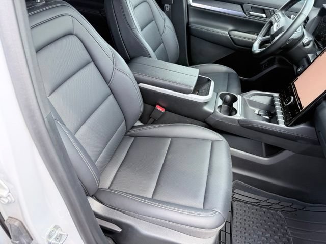 Certified 2026 GMC Terrain Elevation w/ Elevation Premium Package AWD/4WD image 25