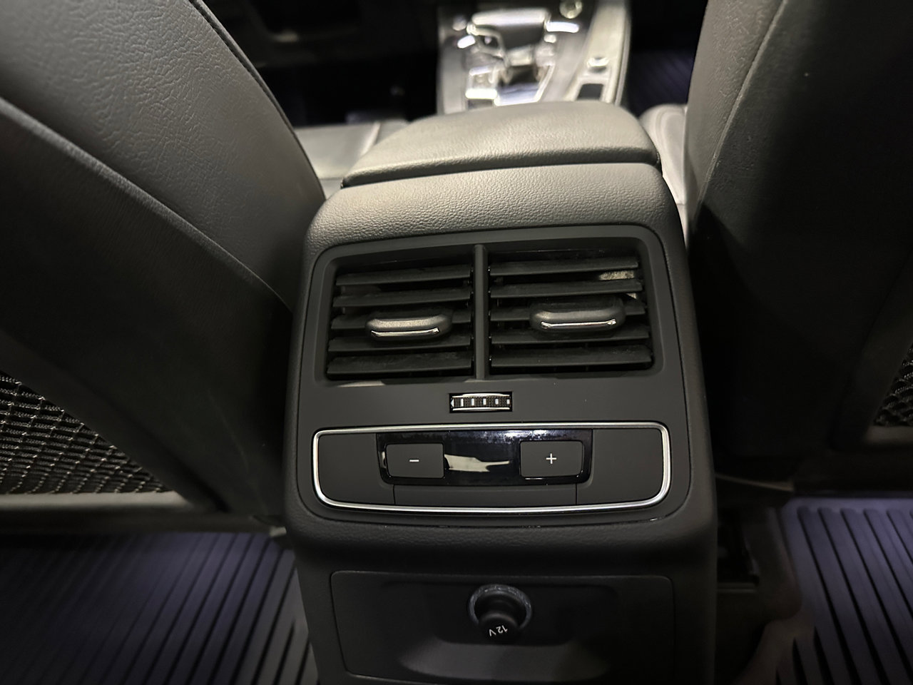 Used 2018 Audi A4 2.0T Ultra Premium w/ Convenience Package image 34