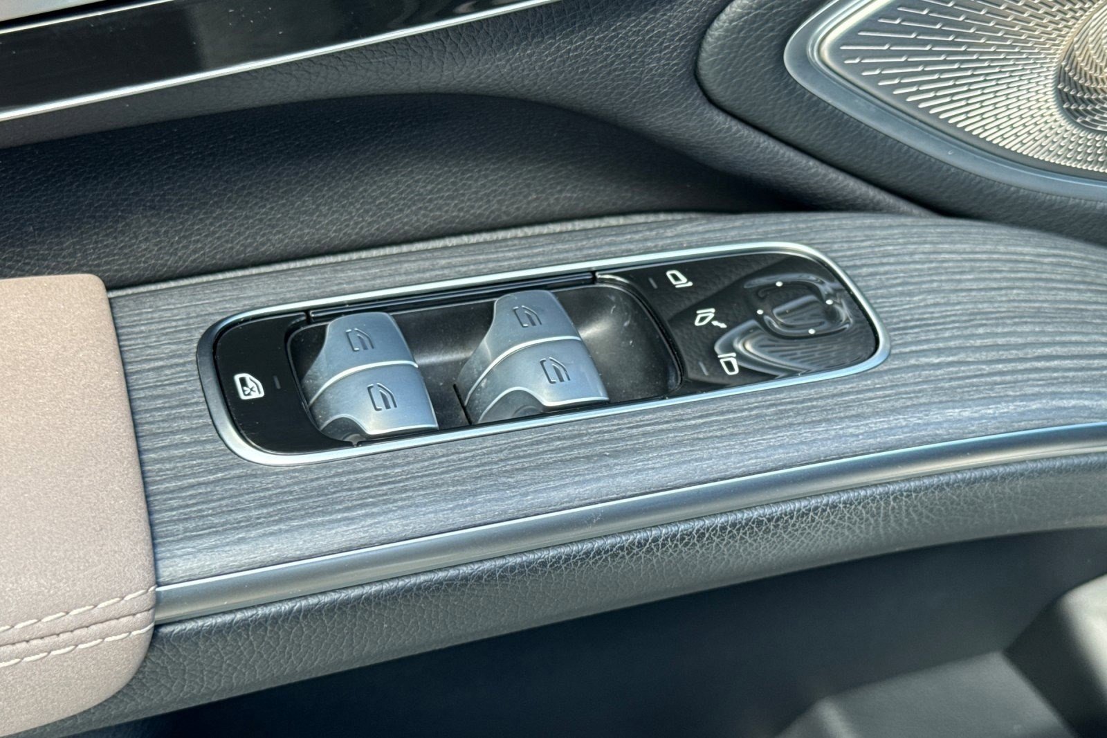 Certified 2023 Mercedes-Benz EQS 580 4MATIC Sedan image 13