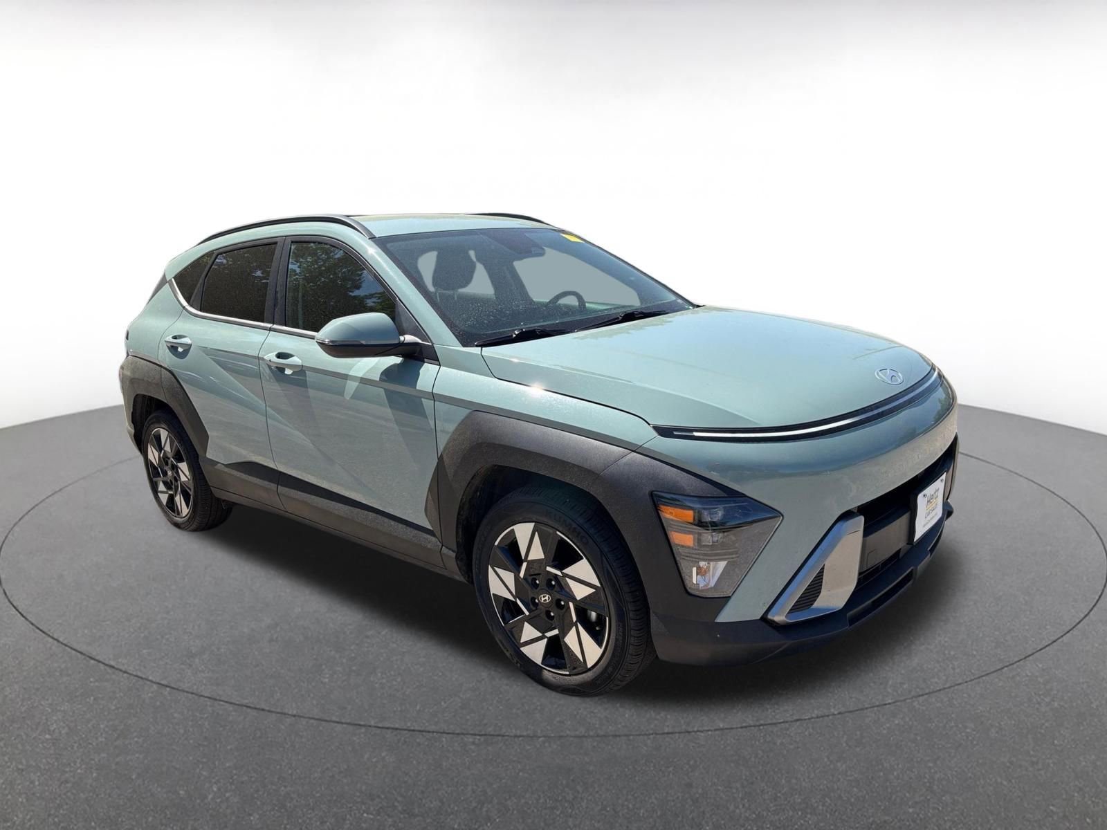 Used 2025 Hyundai Kona SEL image 1