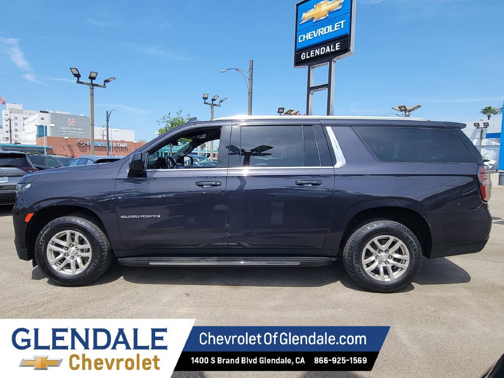 Used 2022 Chevrolet Suburban LT RWD image 14