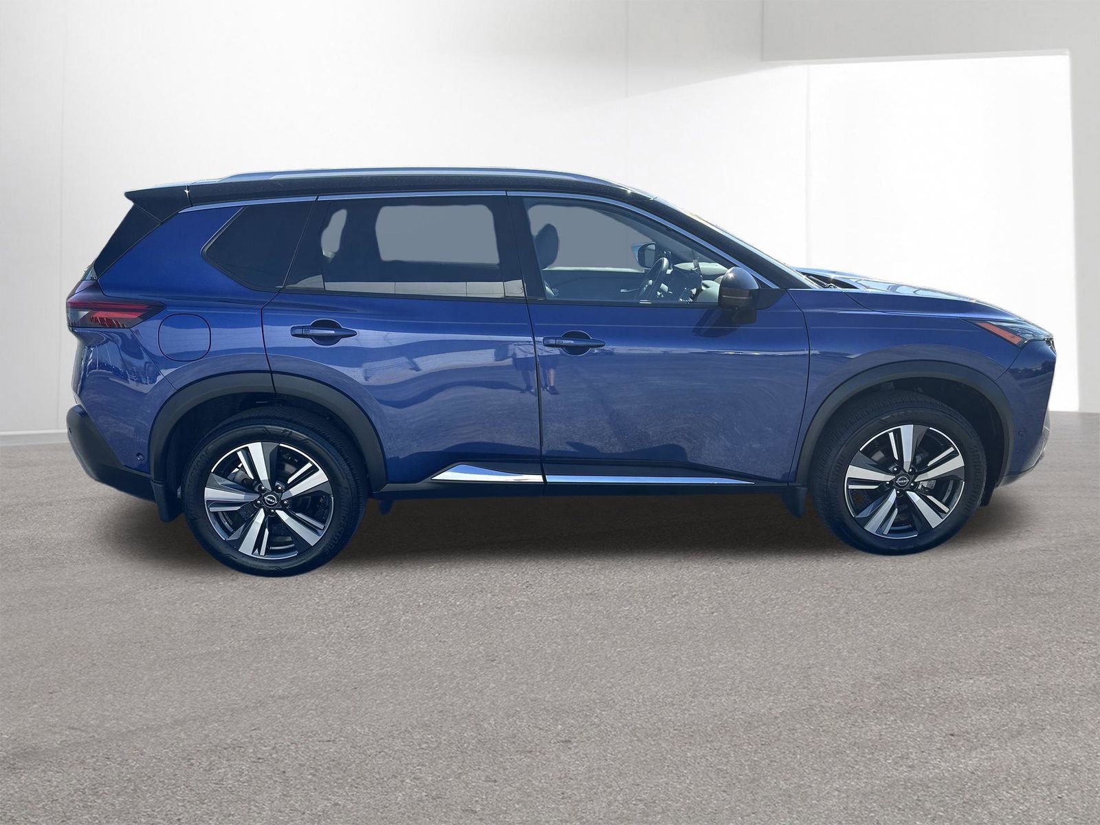 Certified 2023 Nissan Rogue SL w/ SL Premium Package AWD/4WD image 34