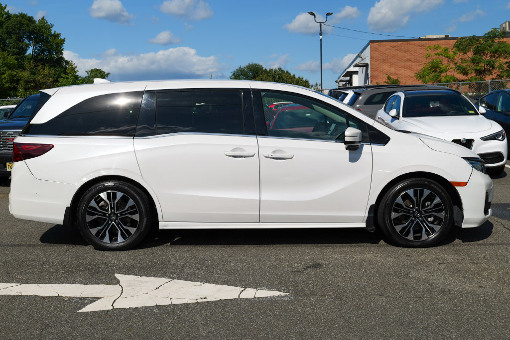 Used 2025 Honda Odyssey Elite image 8