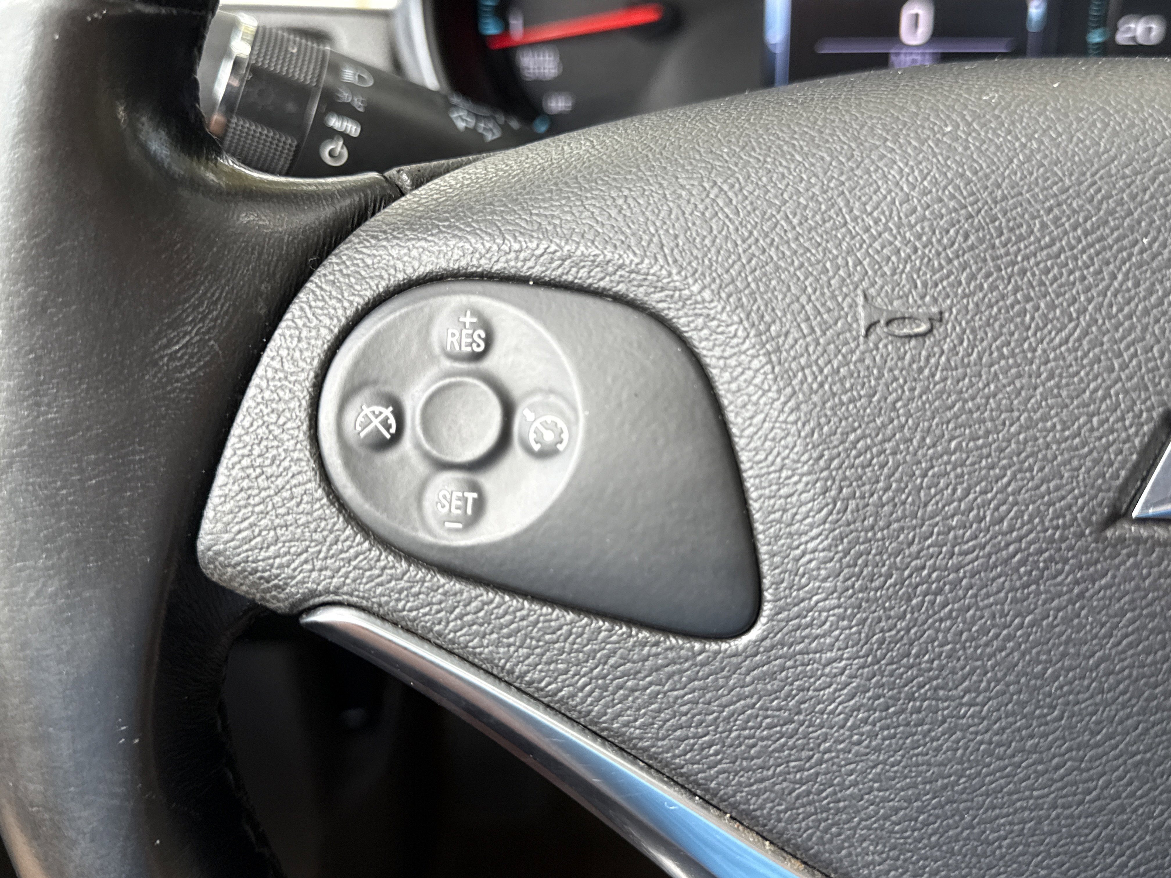 Used 2017 Chevrolet Impala LT image 14