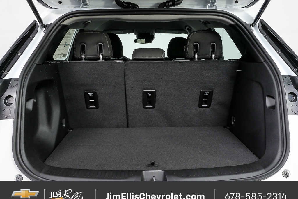 New 2027 Chevrolet Bolt LT w/ Comfort Package image 28