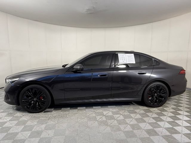 Used 2025 BMW 540i xDrive AWD/4WD image 3