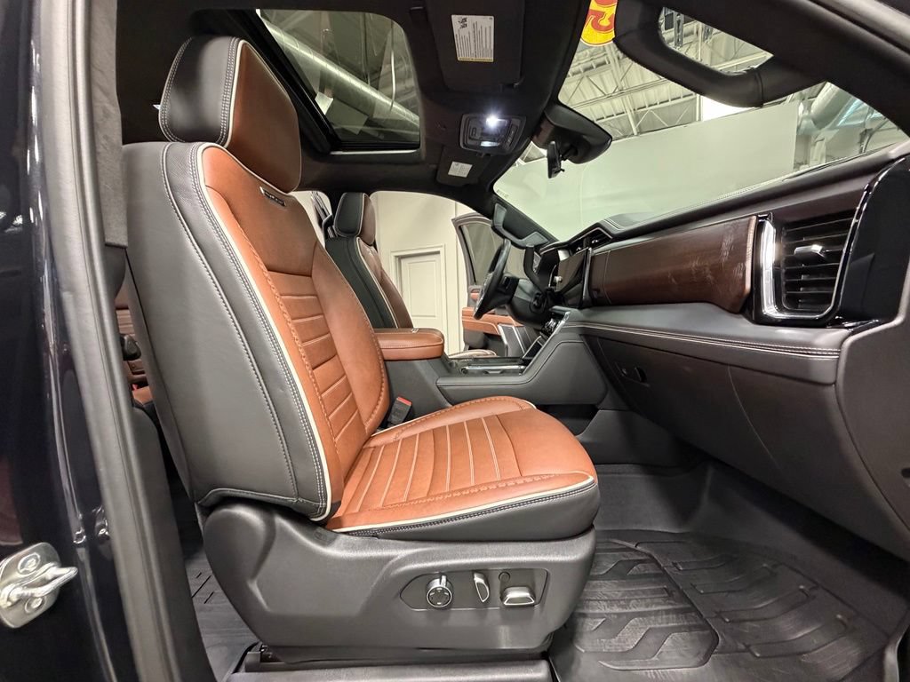 Used 2025 GMC Sierra 2500 Denali Ultimate AWD/4WD image 55