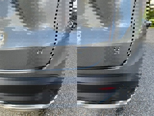 New 2025 Chevrolet Trax LT w/ Driver Confidence Package image 33