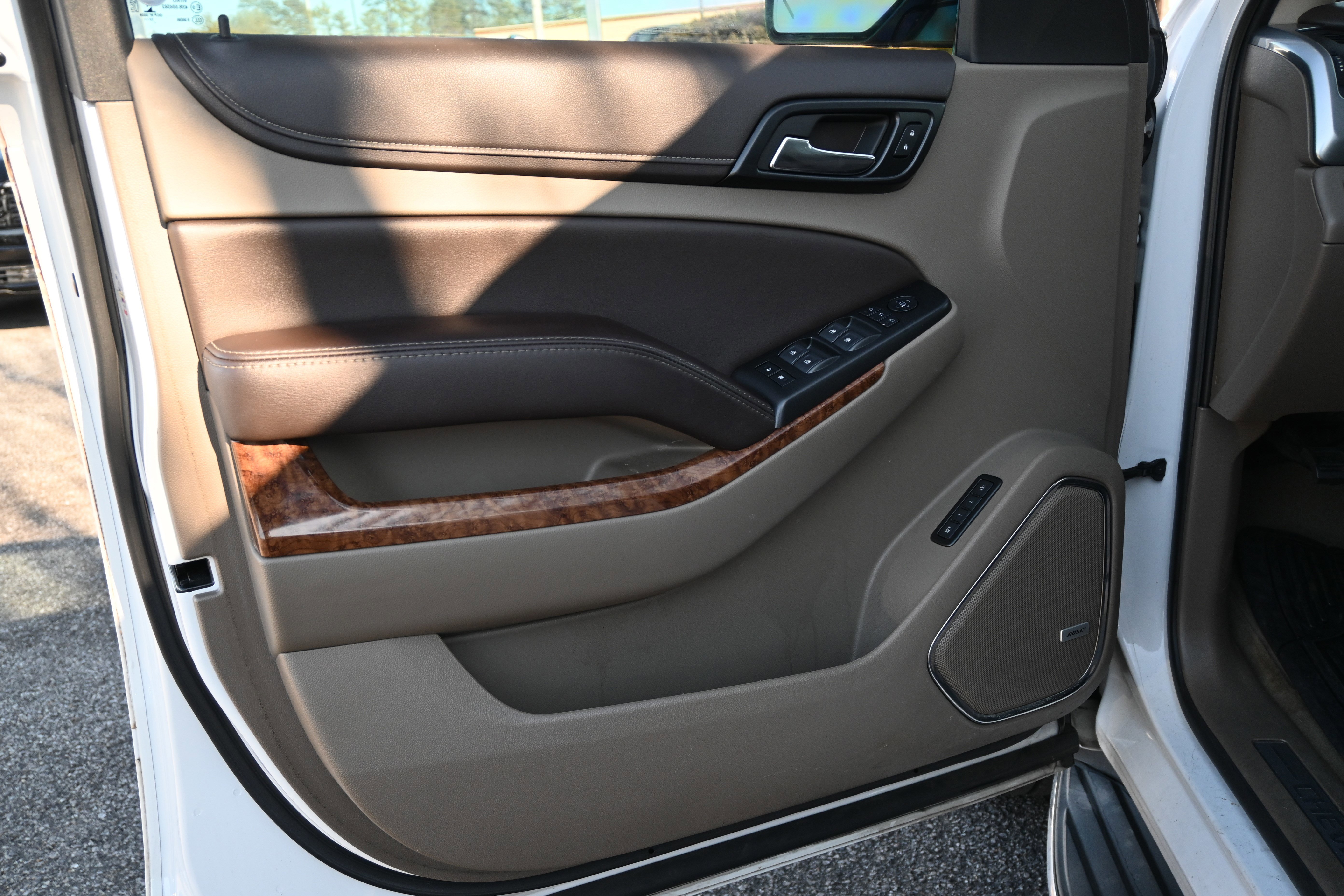 Used 2018 Chevrolet Tahoe Premier image 16