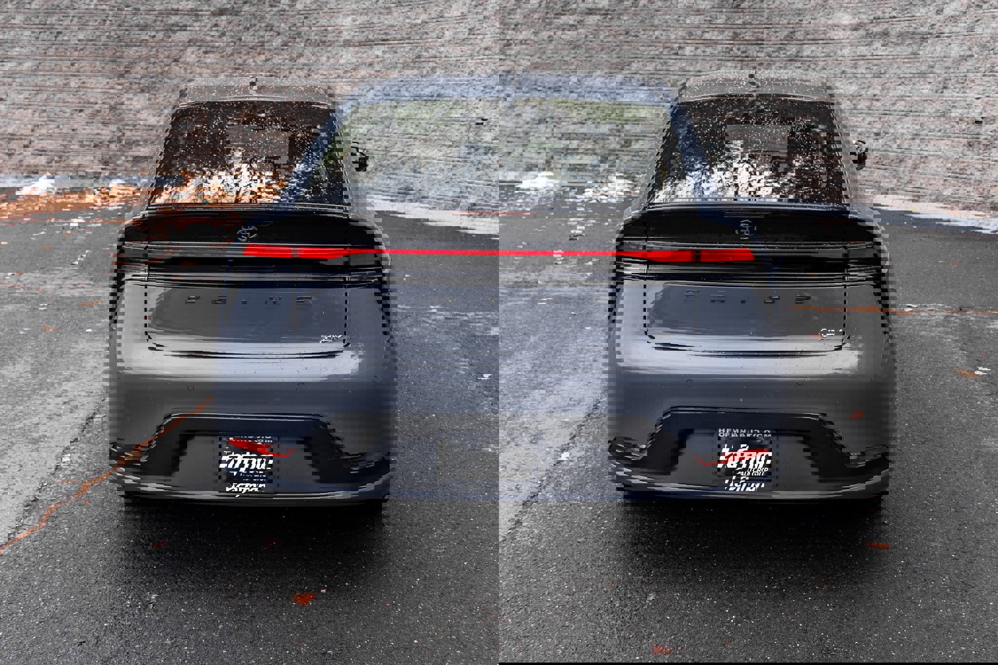 Used 2025 Toyota Prius LE image 8