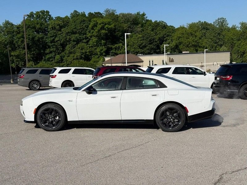 New 2026 Dodge Charger R/T w/ Driver Convenience Group AWD/4WD image 2