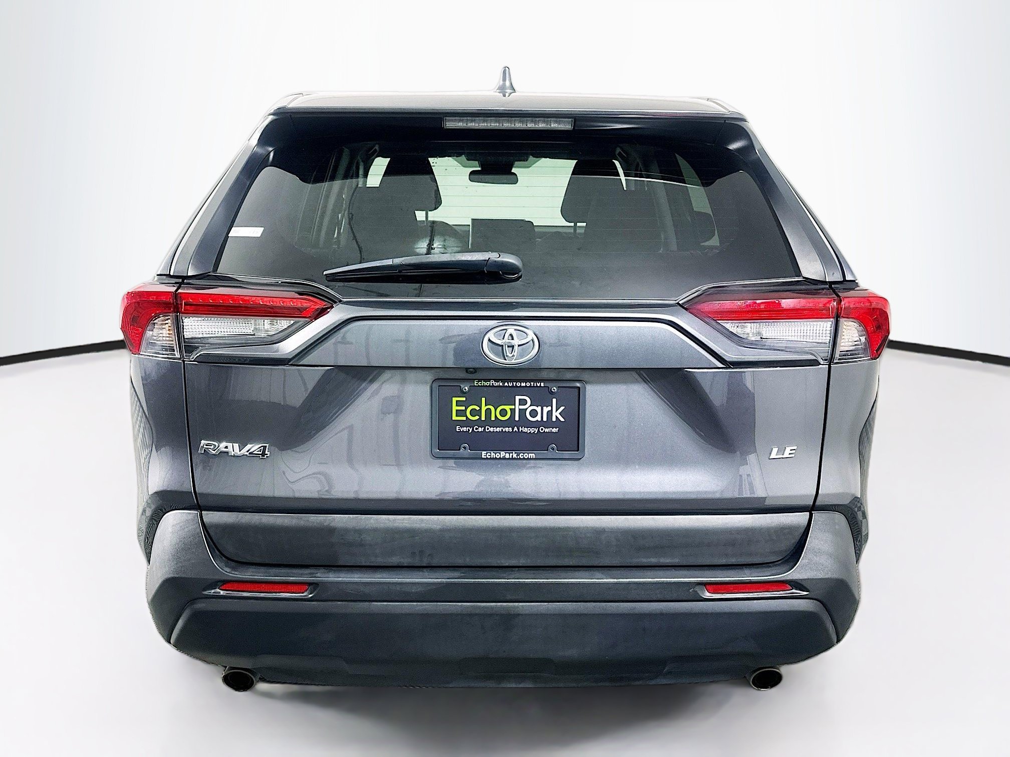 Used 2023 Toyota RAV4 LE FWD image 7