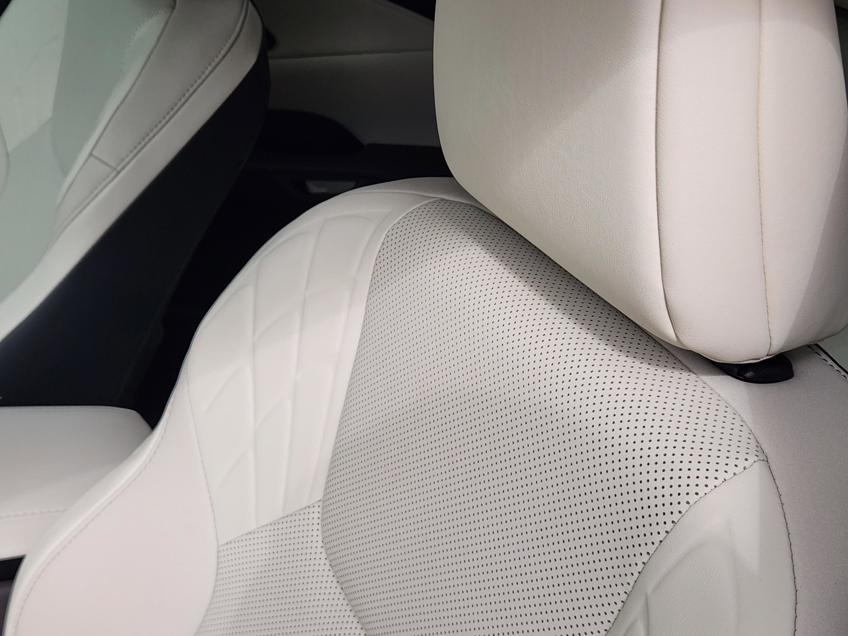 Used 2023 Lexus RX 350 Premium w/ Cold Area Package image 16