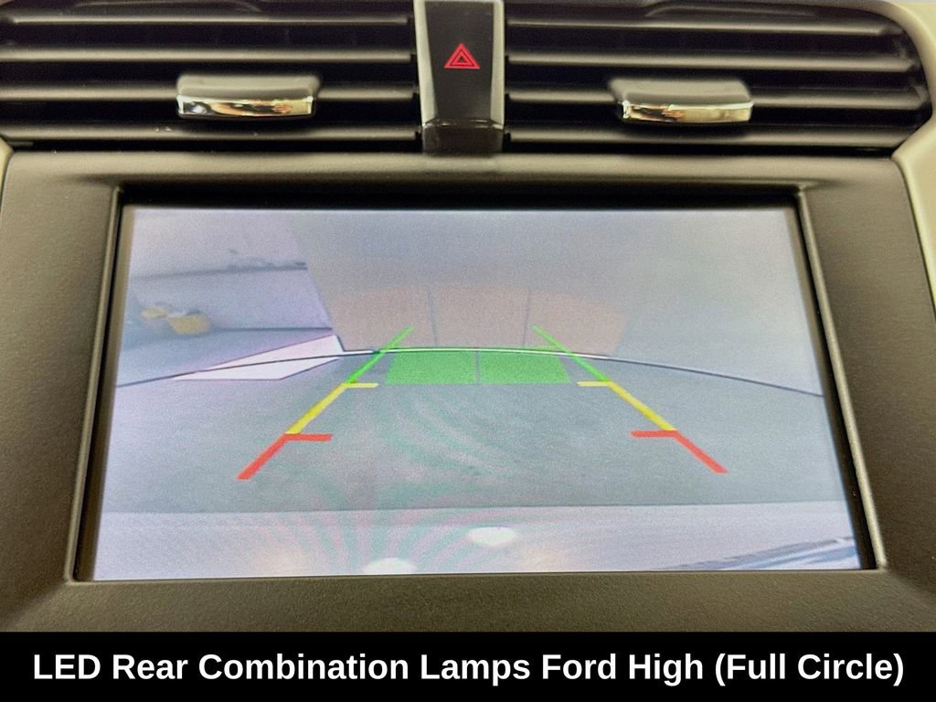 Used 2015 Ford Fusion SE w/ Equipment Group 502A FWD image 17