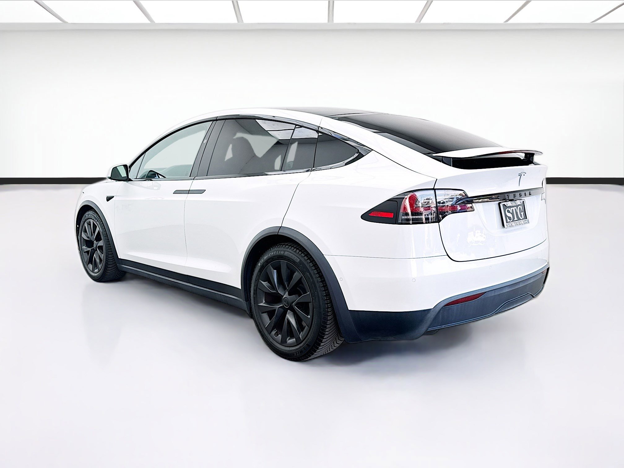 Used 2022 Tesla Model X AWD/4WD image 6