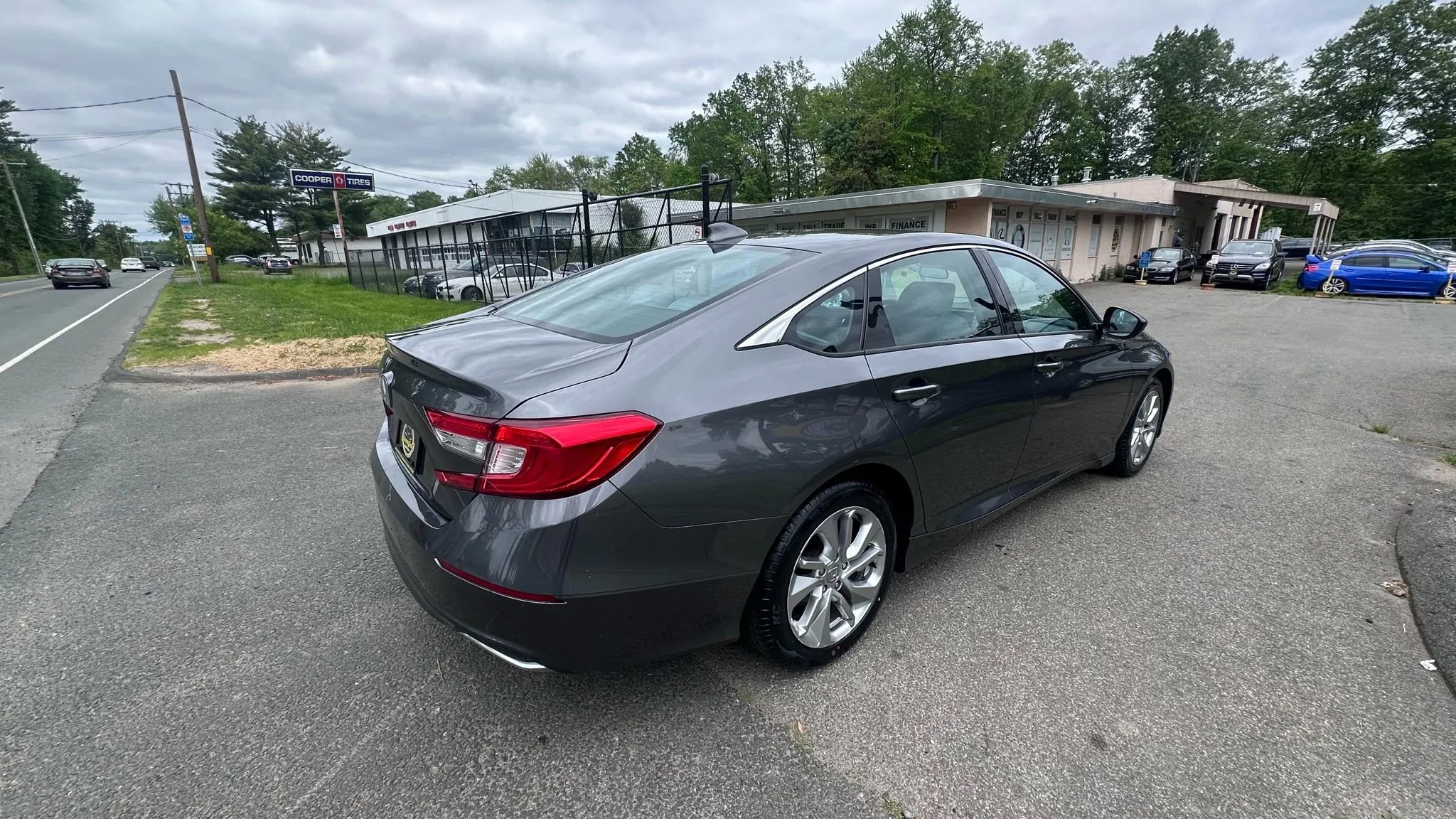 Used 2020 Honda Accord LX image 5