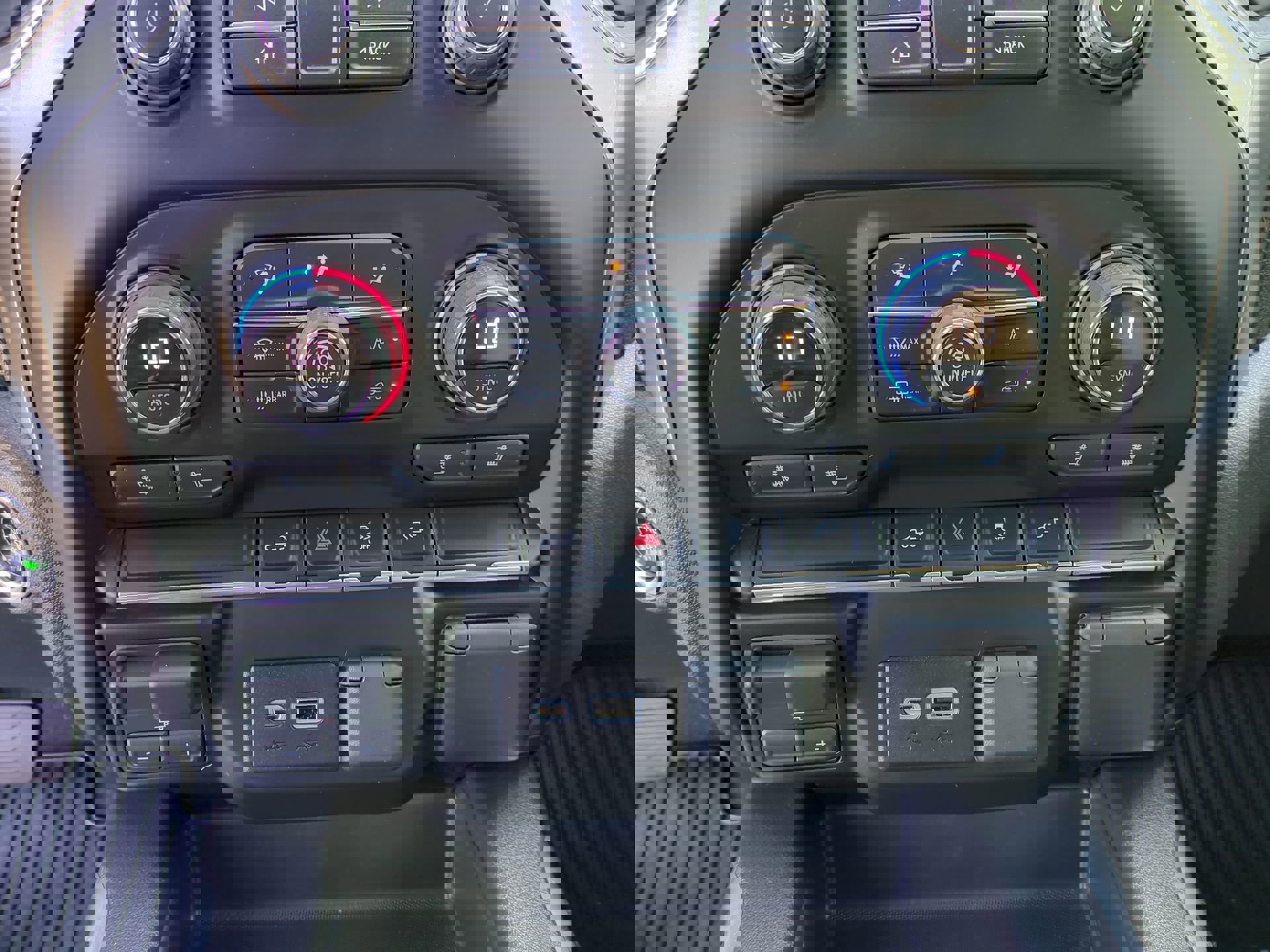 Certified 2022 Chevrolet Silverado 1500 RST w/ Convenience Package II image 46