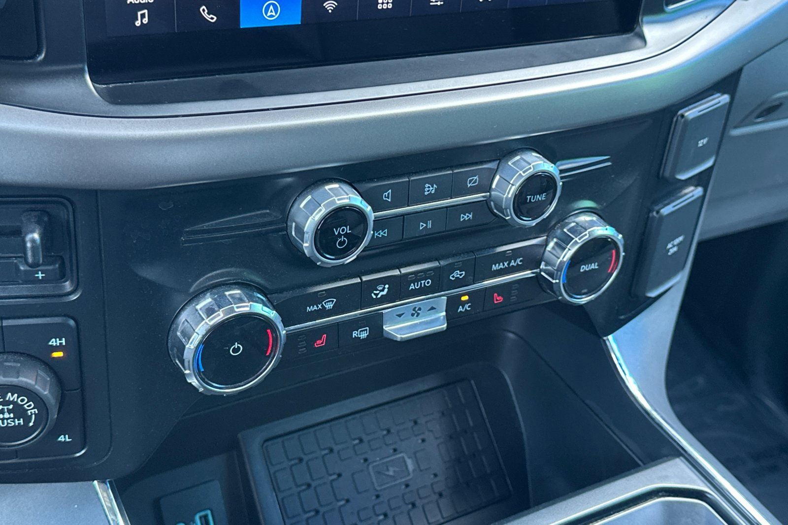 Used 2024 Ford F150 XLT w/ Equipment Group 302A MID image 30