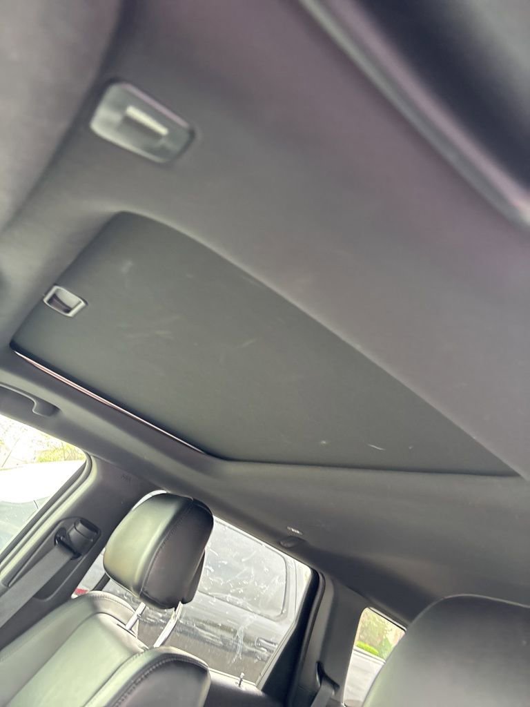 Used 2018 Jeep Grand Cherokee Limited image 16