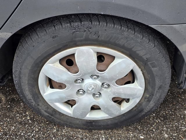 Used 2009 Hyundai Elantra GLS FWD image 28