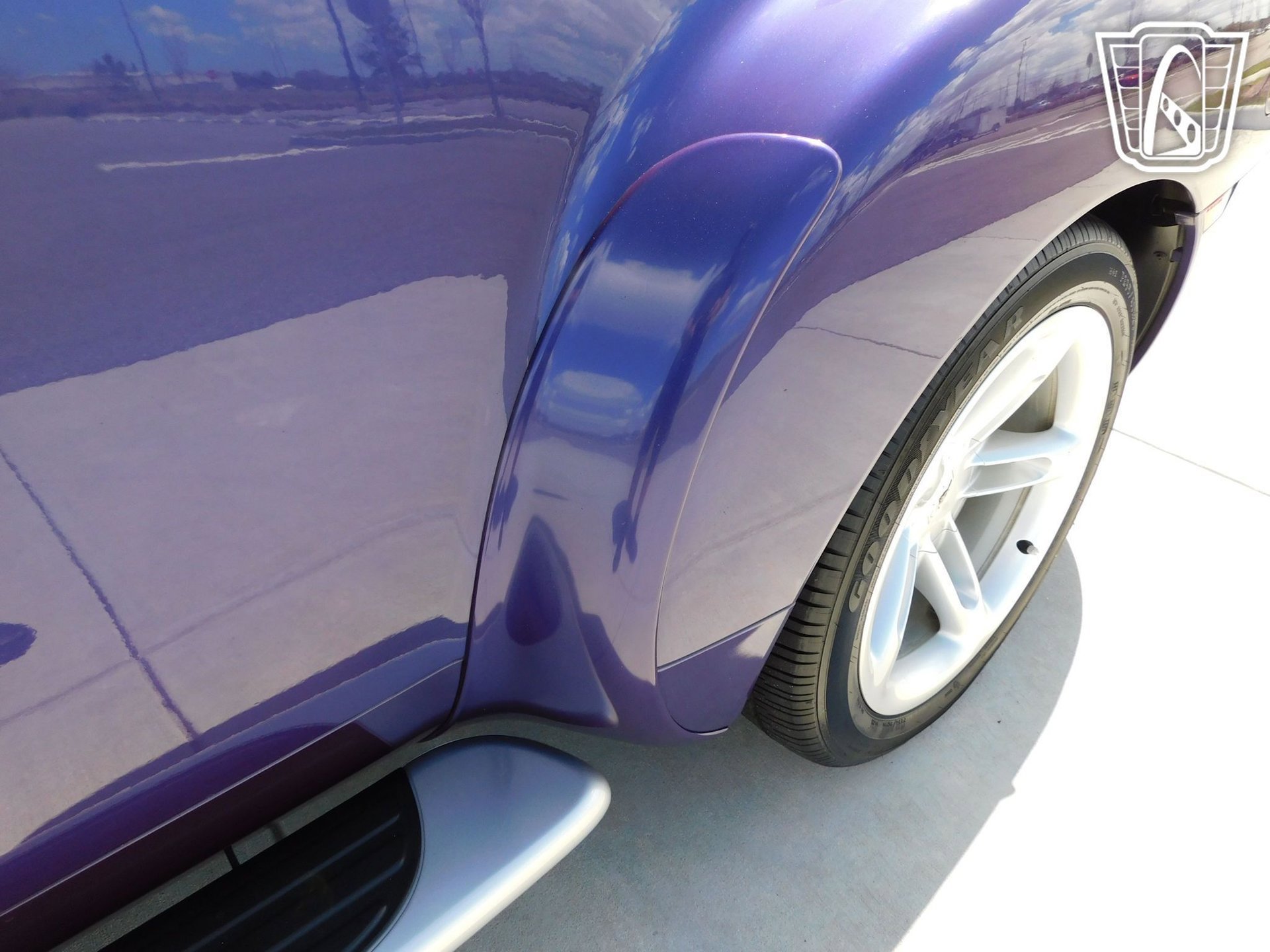 Used 2004 Chevrolet SSR w/ Preferred Equipment Group RWD image 38