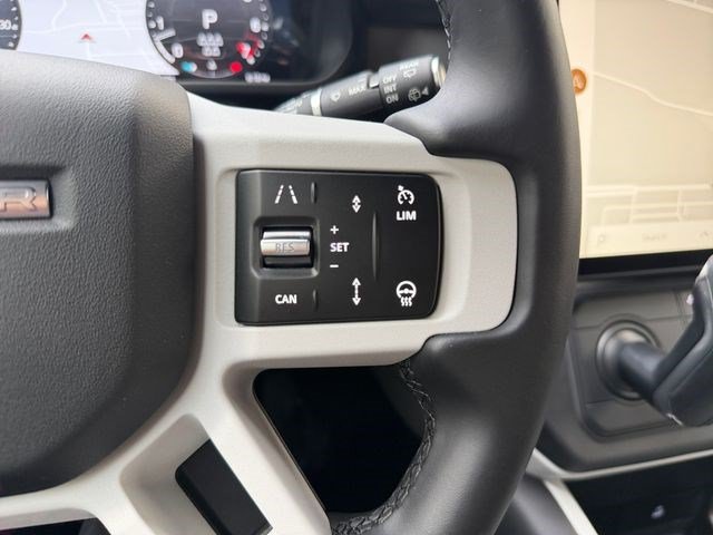 Certified 2026 Land Rover Defender 110 X-Dynamic SE AWD/4WD image 23