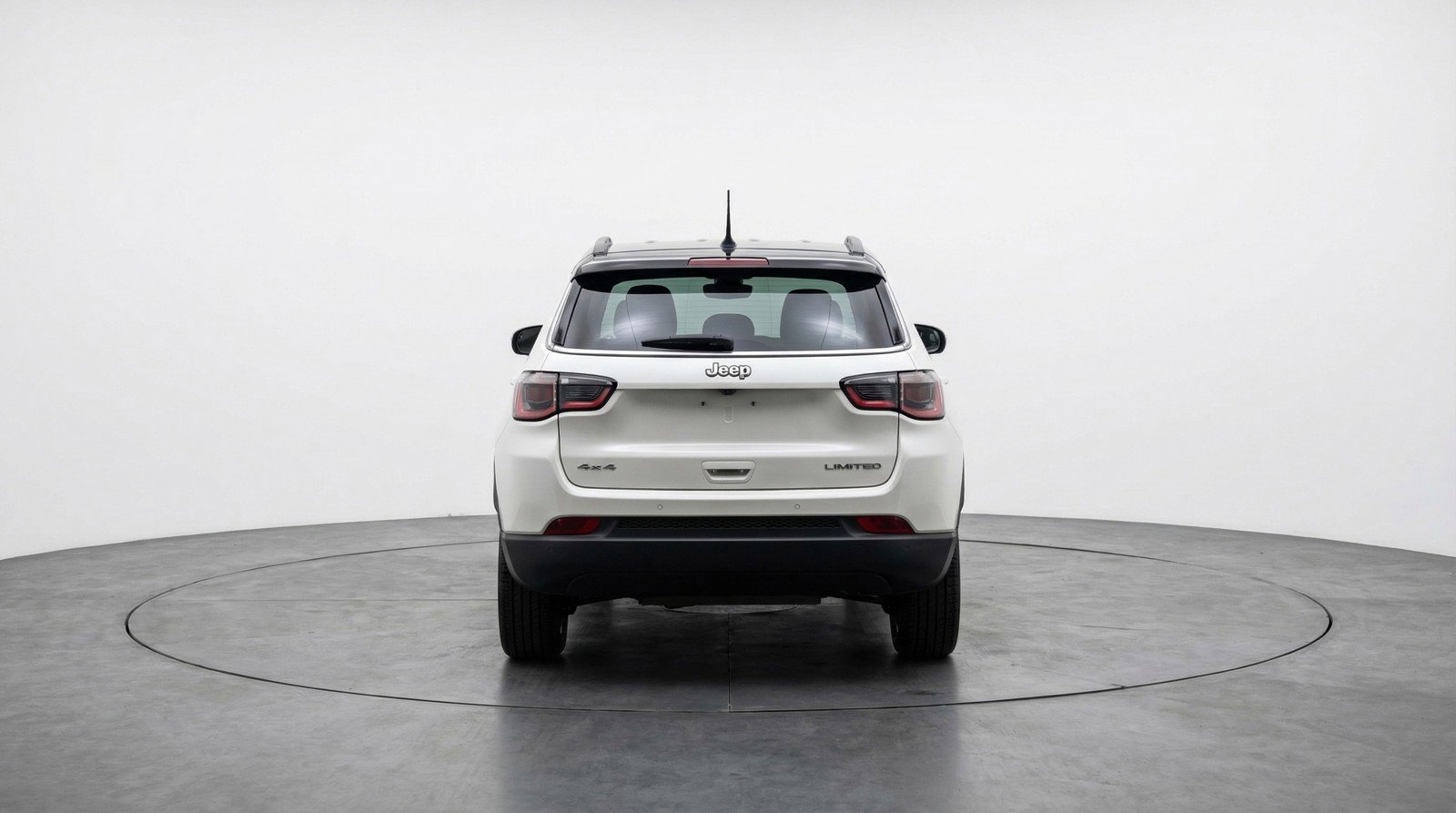 Used 2025 Jeep Compass Limited image 7