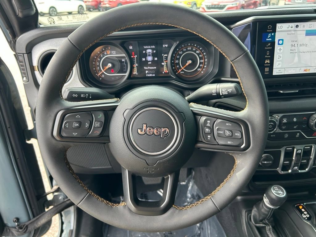 Used 2024 Jeep Gladiator Sport AWD/4WD image 22