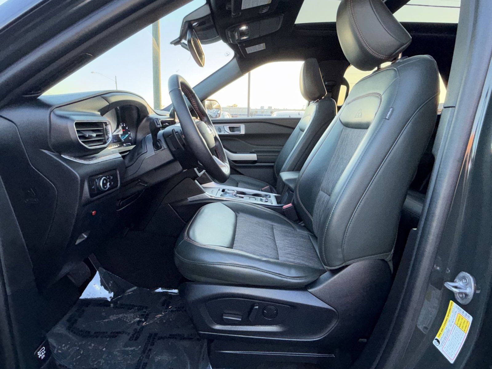 Used 2023 Ford Explorer Timberline w/ Timberline Technology Package image 13