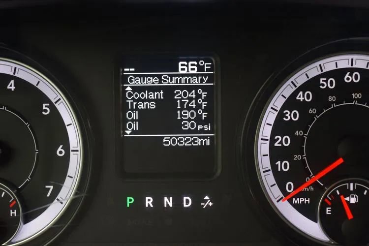 Used 2024 RAM 1500 Classic SLT AWD/4WD image 27