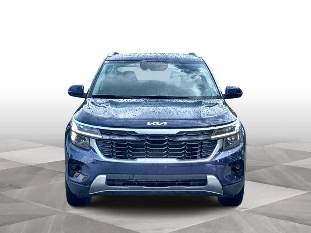 Used 2024 Kia Seltos EX FWD image 3