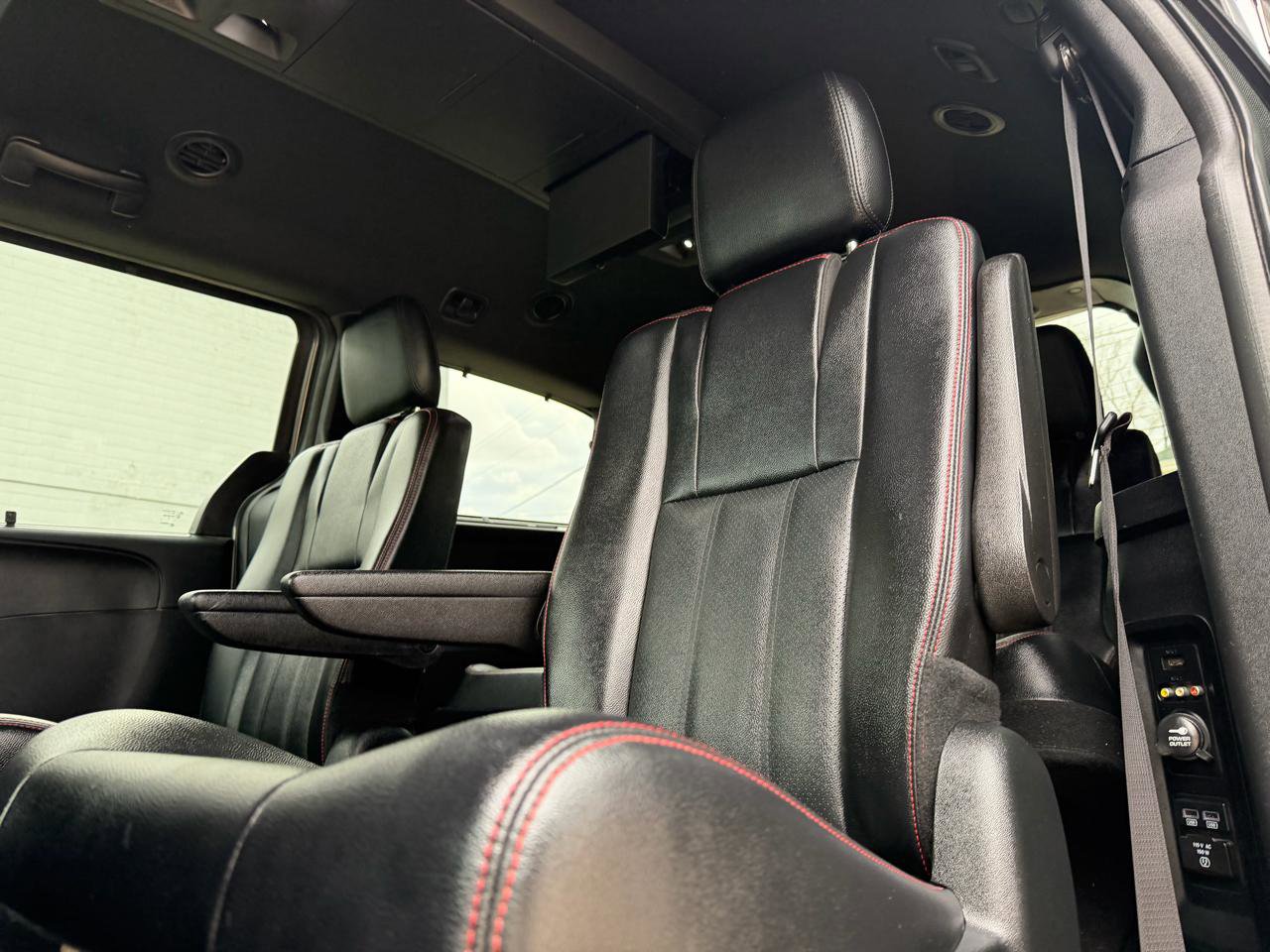 Used 2017 Dodge Grand Caravan GT w/ Safety Sphere Group FWD image 10