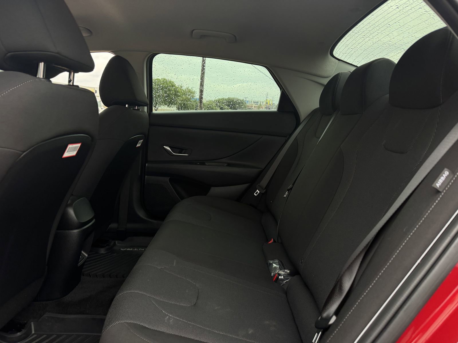 Used 2025 Hyundai Elantra SE FWD image 26
