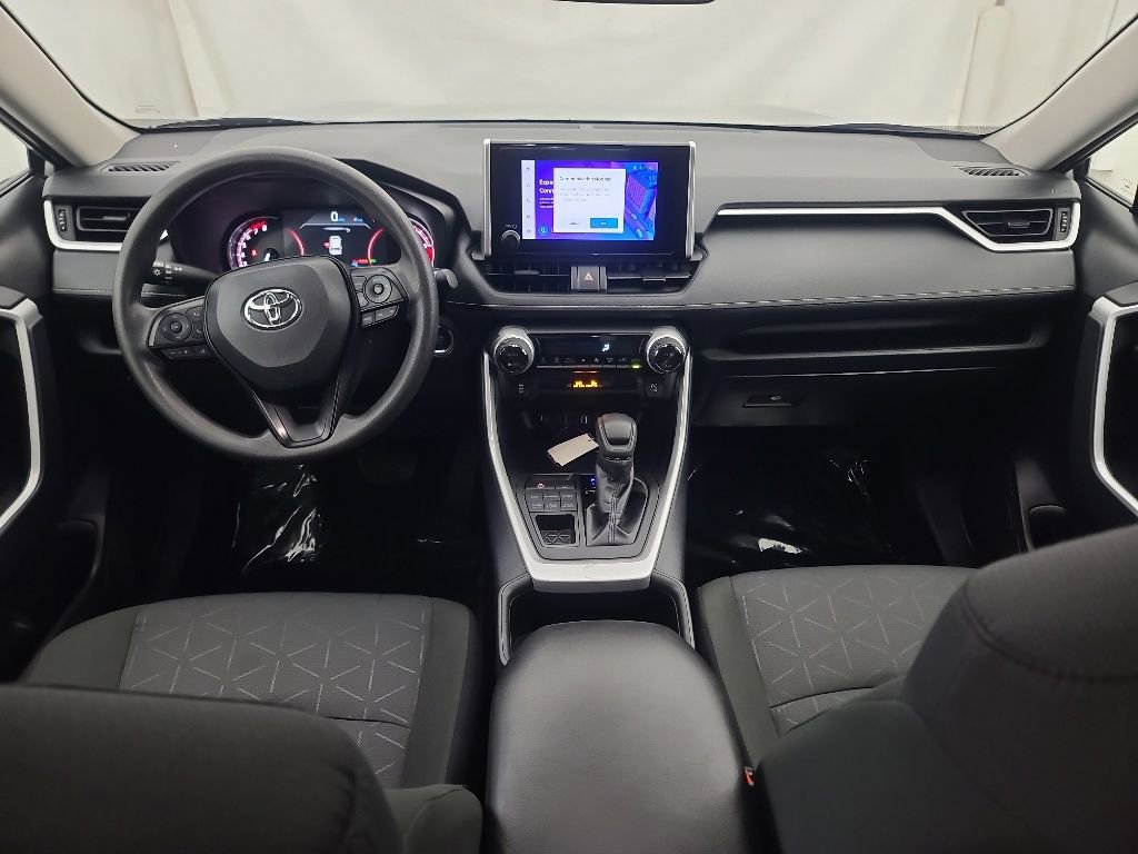 Used 2025 Toyota RAV4 XLE AWD/4WD image 22