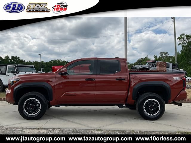 Used 2025 Toyota Tacoma TRD Off-Road AWD/4WD image 4
