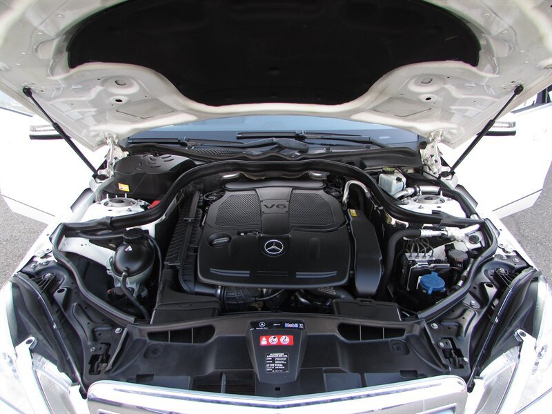 Used 2013 Mercedes-Benz E 350 4MATIC Wagon image 35