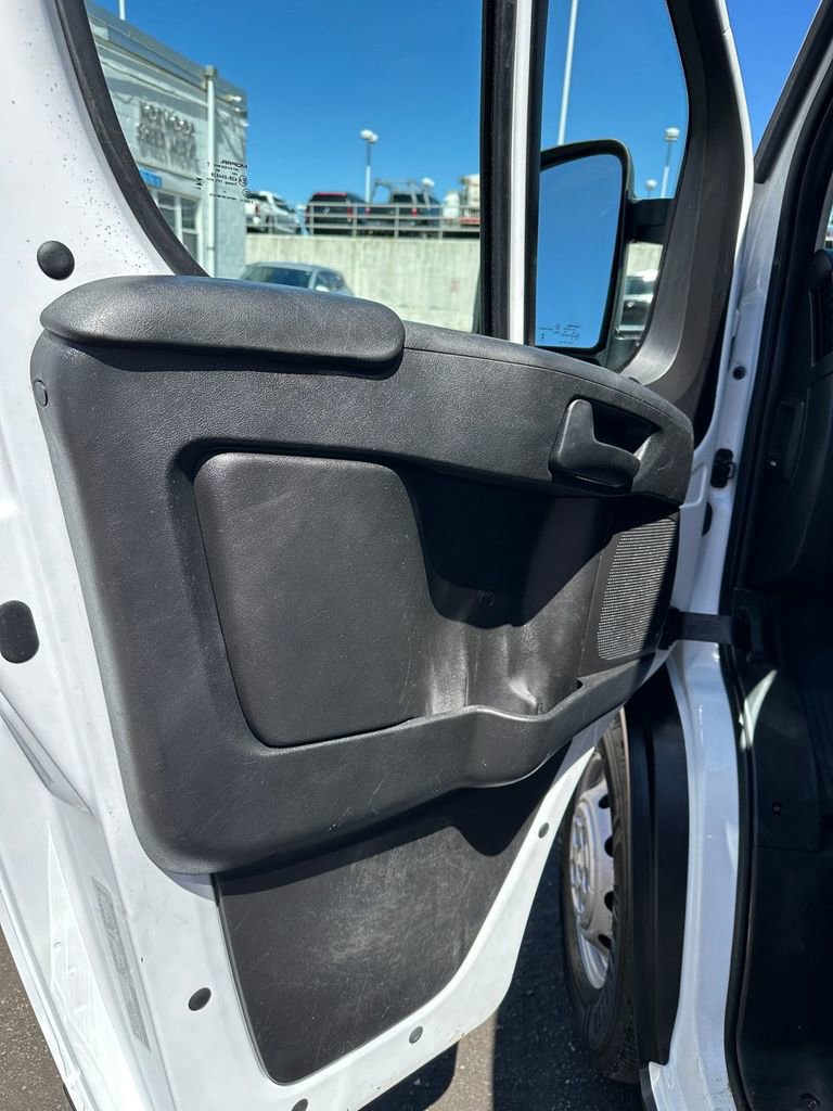 Used 2023 RAM ProMaster 2500 FWD image 8