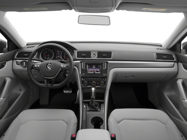 Used 2018 Volkswagen Passat 2.0T R-Line FWD image 8