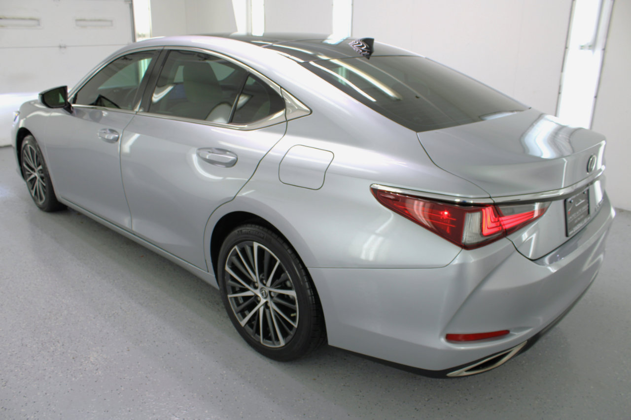 Used 2022 Lexus ES 350 w/ Premium Package image 5