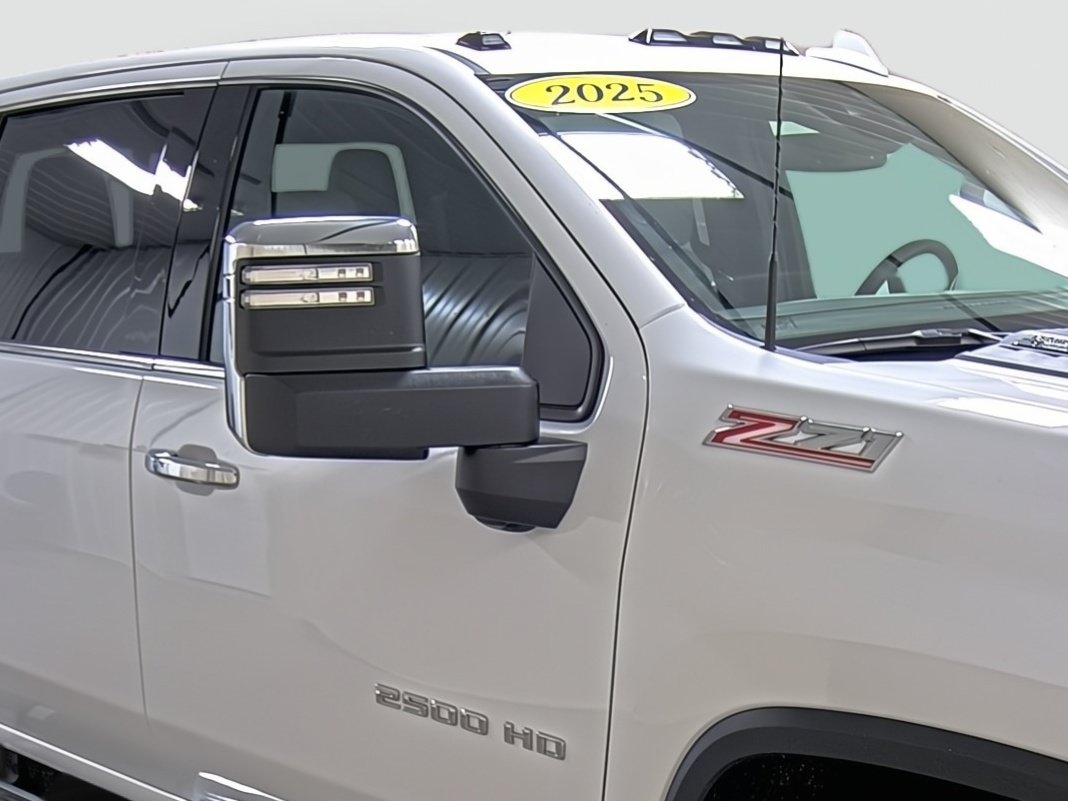 Used 2025 Chevrolet Silverado 2500 LTZ w/ Z71 Chrome Sport Edition AWD/4WD image 15