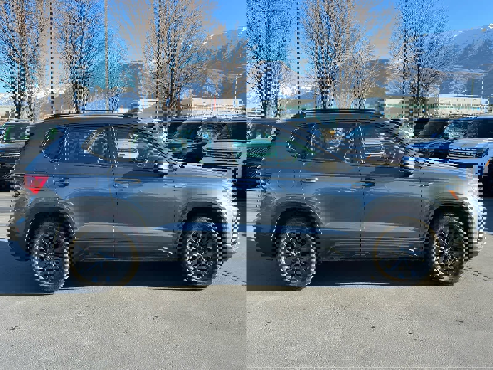 Used 2022 Volkswagen Taos S image 6