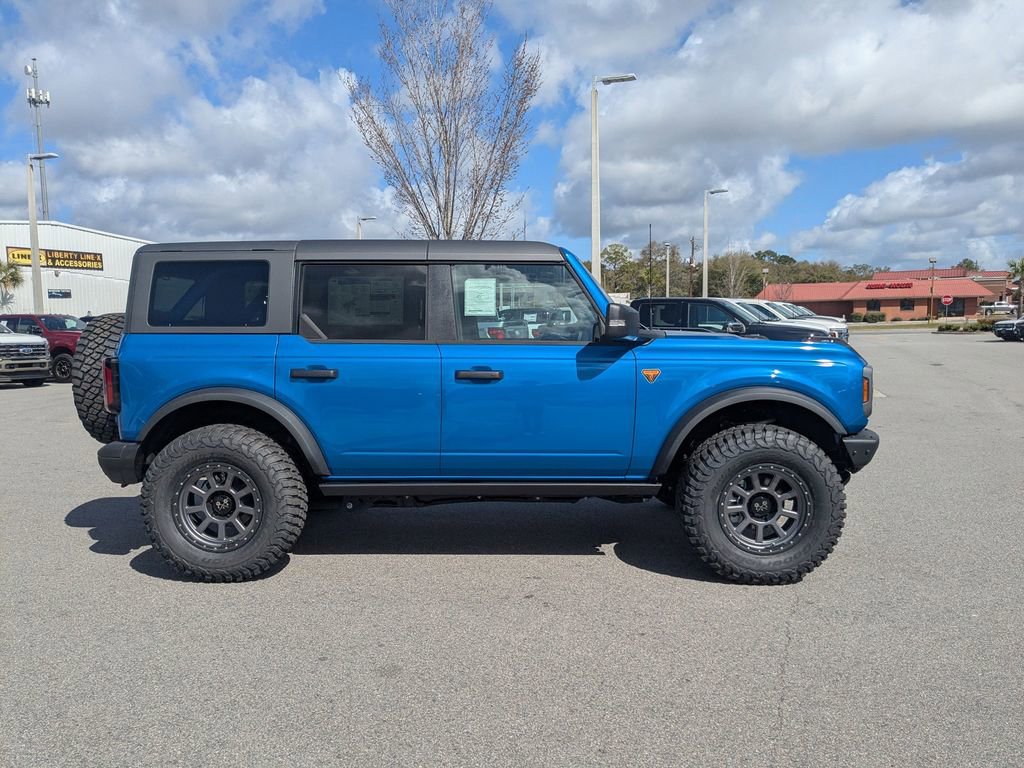 New 2025 Ford Bronco Badlands AWD/4WD image 3