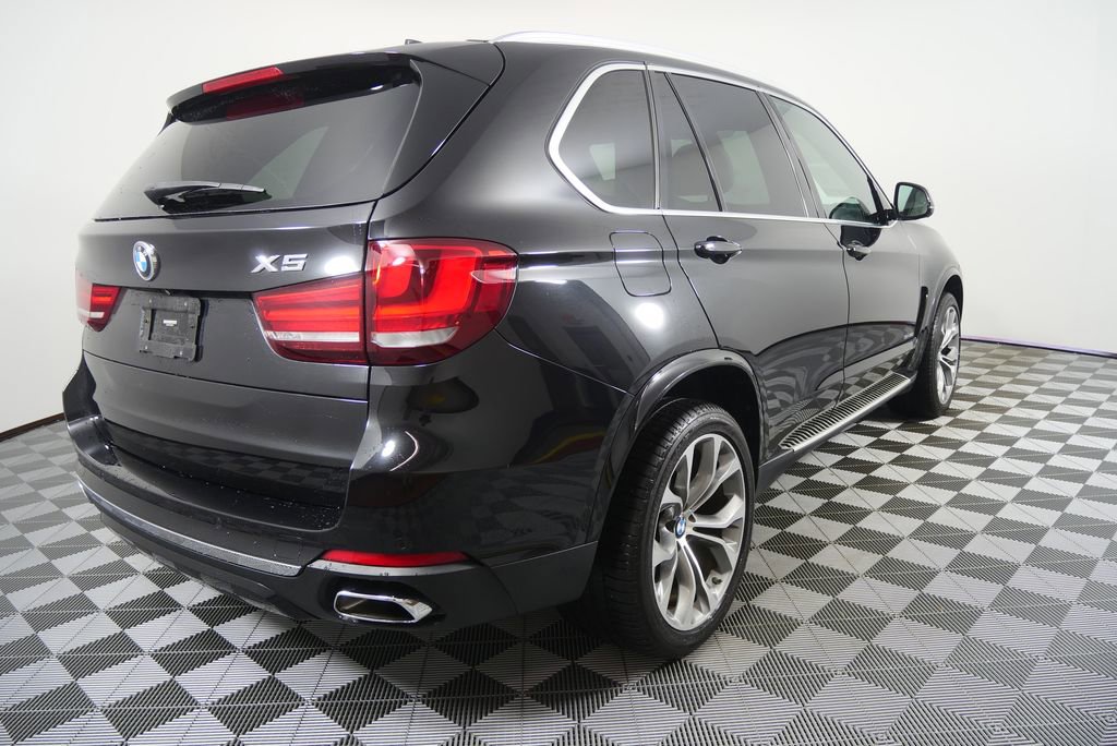 Used 2018 BMW X5 sDrive35i w/ Lighting Package image 3