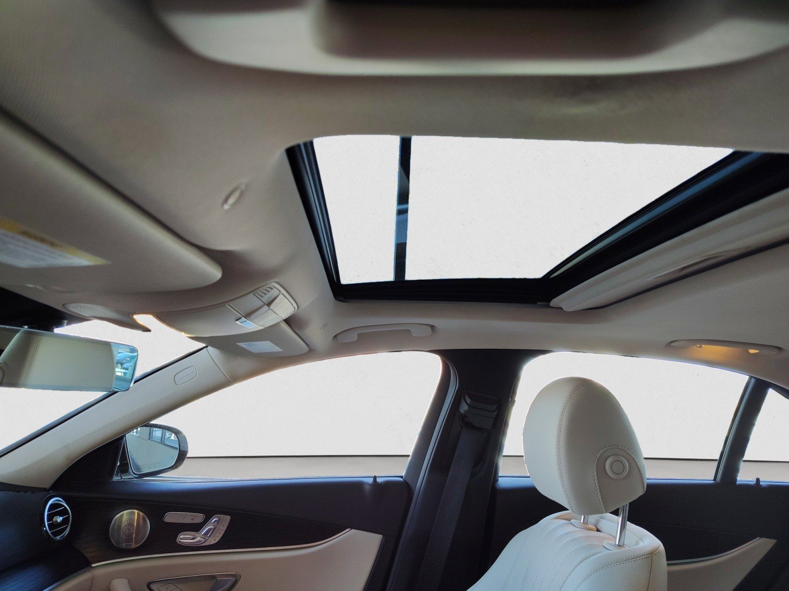 Used 2022 Mercedes-Benz E 350 Sedan image 13